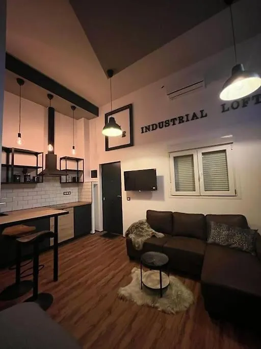 Ferienwohnung Industrial Loft Estudio Estepona Spanien